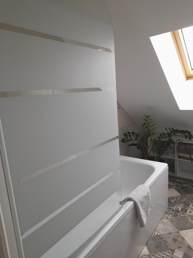 Chez Marie Et Hugo Lejlighed Crépy-en-Valois Eksteriør billede